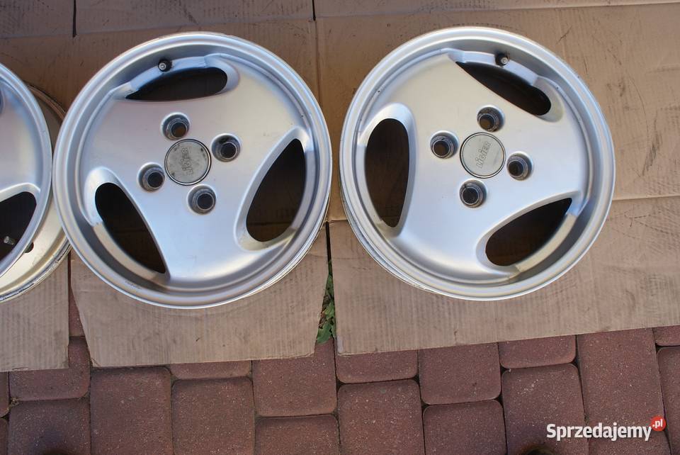 Felgi Stalowe AIXAM Microcar felgi 4Jx13 ET235 Średnica 13" Samochodowe Nozdrzec