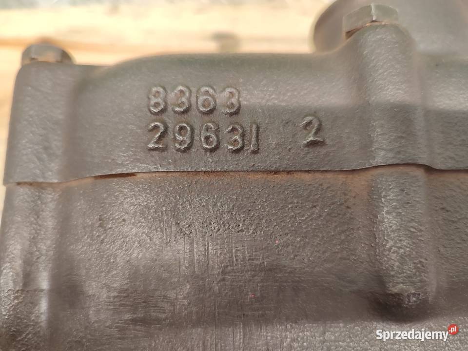 Pompa wody V836867628 ACP055583C Massey Ferguson