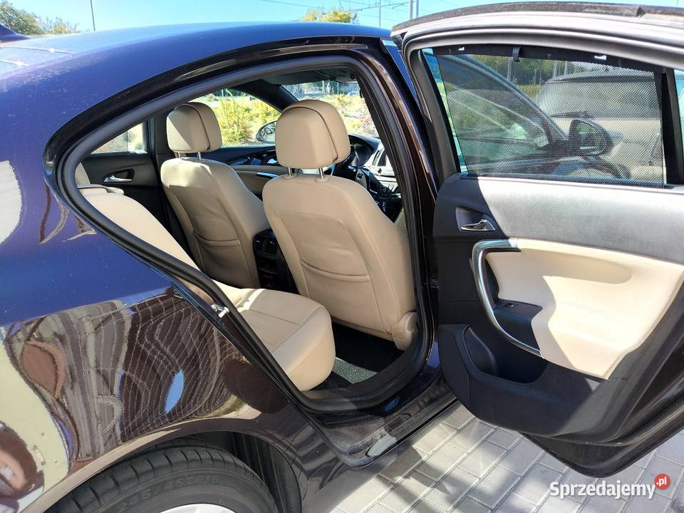 Opel Insignia limusine 4x4 biturbo gniazdo SD Insignia Toruń