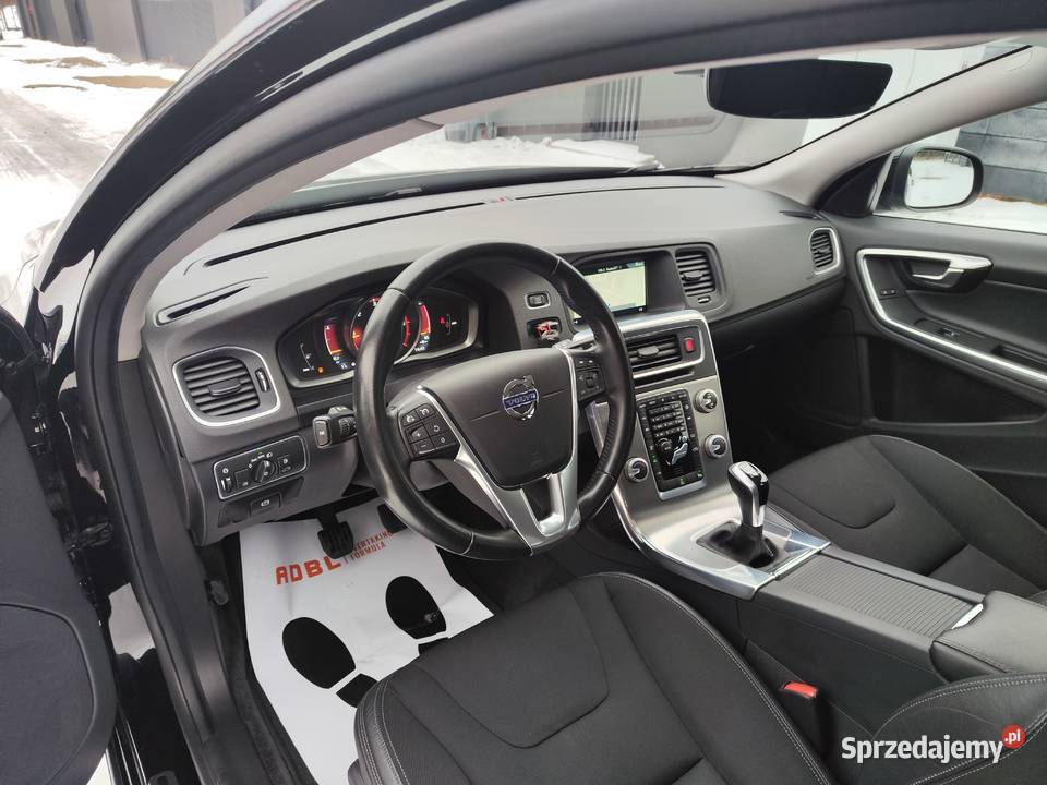 Volvo V60 20 Diesel 120 Nawi Led Xenon Super ASR (kontrola trakcji) Ostrowiec Świętokrzyski sprzedam