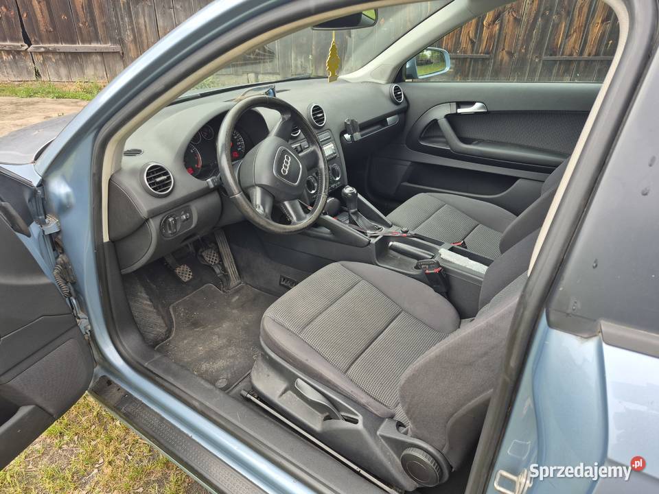 Audi a3 8p 16 benzyna Kielce sprzedam
