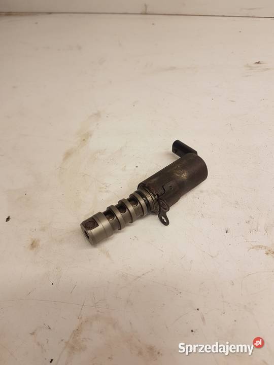 ZAWÓR FAZ ROZRZĄDU AUDI 18 20 TFSI 06E109257L osobowe Przystajń