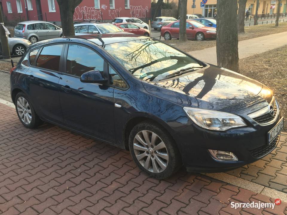 Sprzedam Opel Astra J nieuszkodzony Astra Warszawa sprzedam