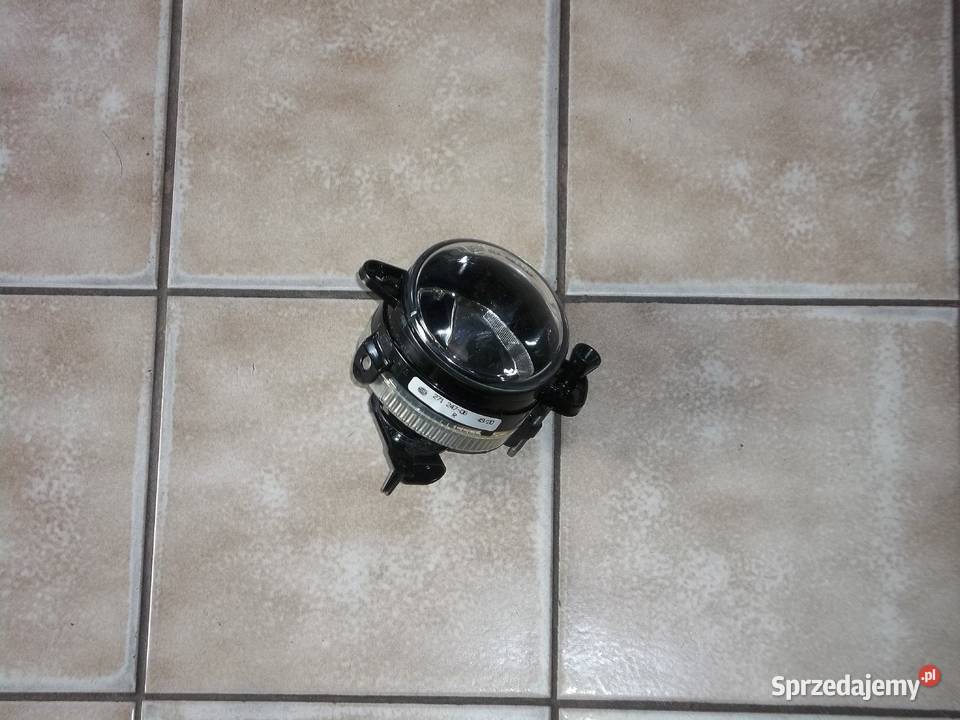 vw poloIV polo 4 halogen prawy hella orginal Jędrzejów sprzedam