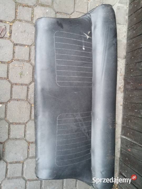 Fiat 126p maluch kanapa tylna siedzenie