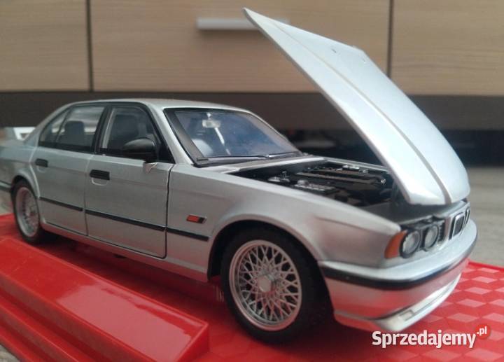 Model BMW M5 E34 w skali 1 24 Kutno sprzedam