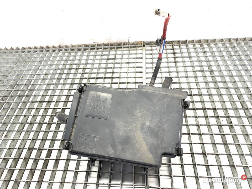 SKRZYNKA BEZPIECZNIKÓW OPEL VIVARO B 93452999 sprzedam