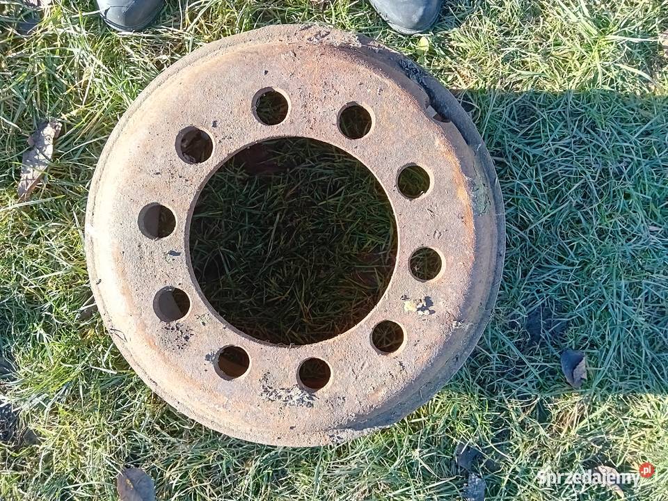 sprzedam felgi 15 z pierscieniami 4 sztuki Stadła