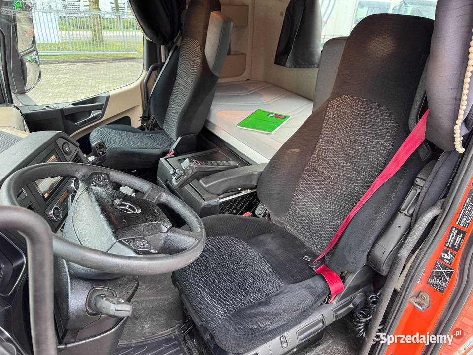 Hakowiec Mercedes Actros 2548 658100km Warszawa