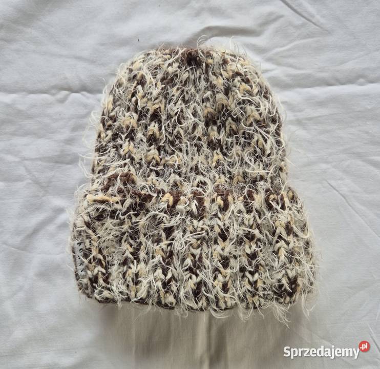 Włochata czapka na zimę Brzesko