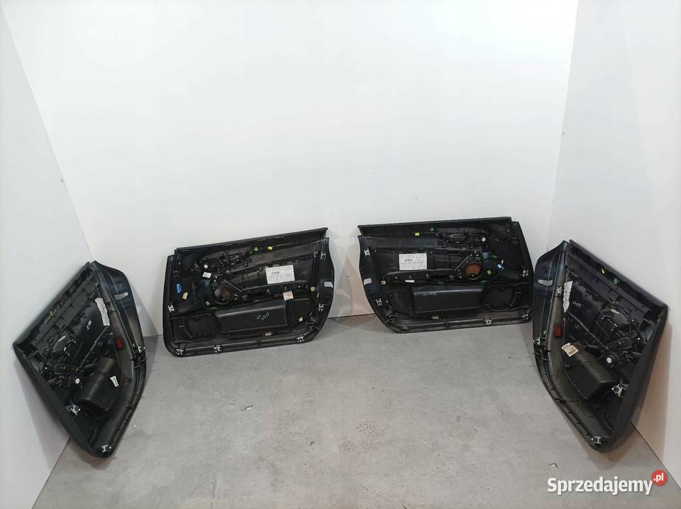 TAPICERKA BOCZEK LEWY PRAWY PRZÓD TYŁ KPL SEDAN