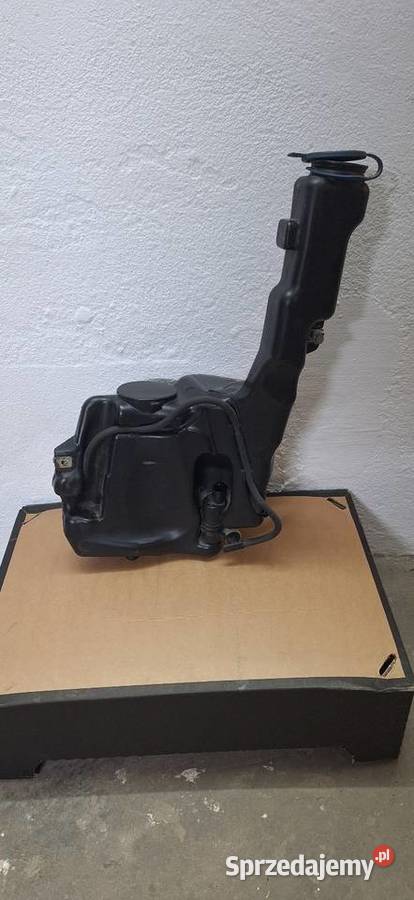 Zbiorniczek Spryskiwacza MB W204 Sandomierz