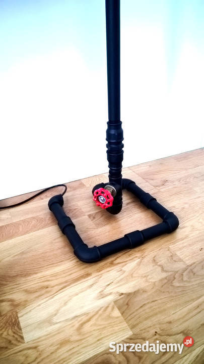 Lampa podłogowa loft z rur hydraulicznych Lampy podłogowe