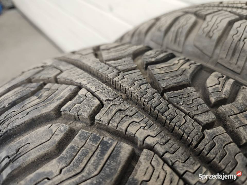 4 17565 R15 84T Uniroyal MS Plus 77 730mm 680mm zima Katowice