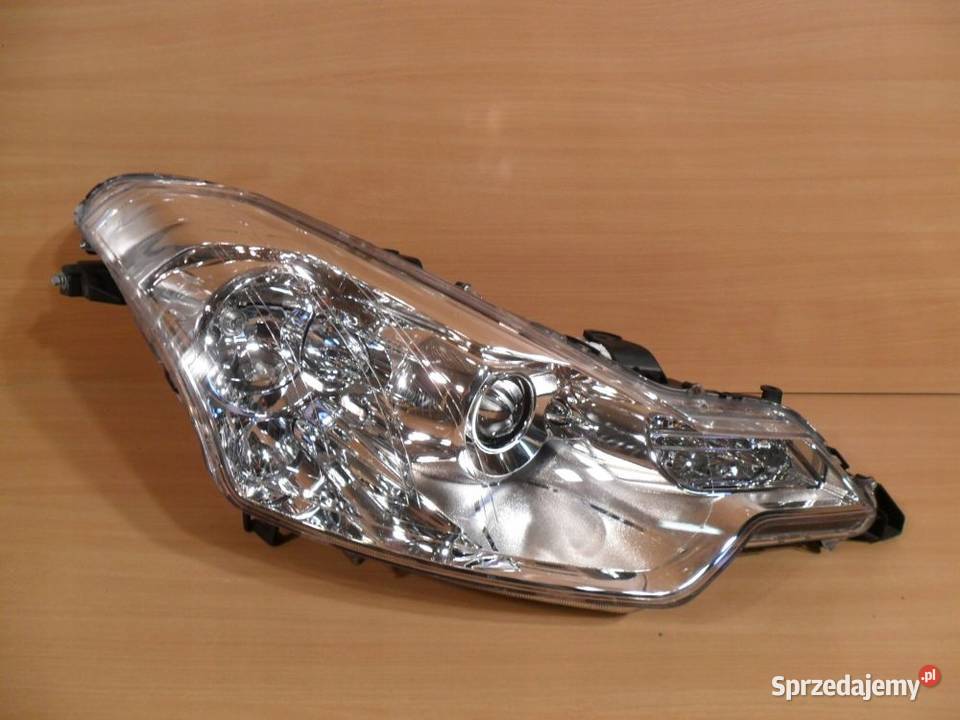 Reflektor xenon Citroen CCrosser 2007 2008 2009 wielkopolskie Nowy Tomyśl
