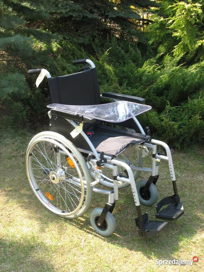 Uniwersalny stolik do wózka inwalidzkiego Śrem