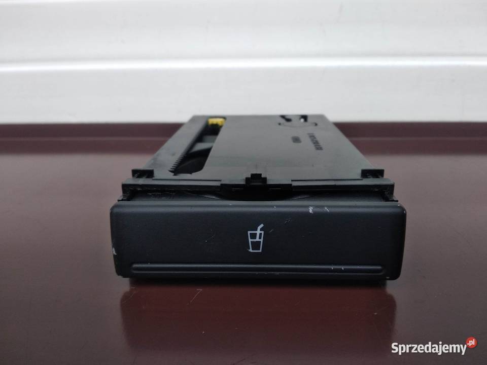 Audi A3 8L LIFT FL uchwyt na kubki napoje łódzkie Sieradz sprzedam