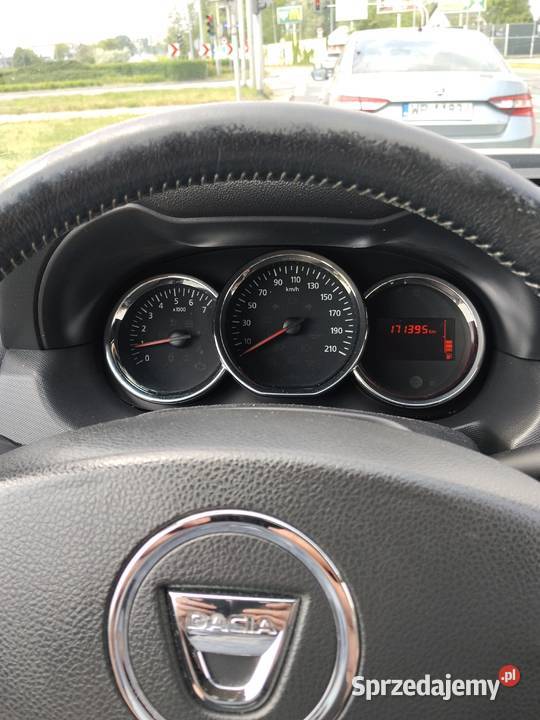 Dacia Duster I 15 dCi 90 Wersja Laureate 2014 r Rok produkcji 2014 mazowieckie