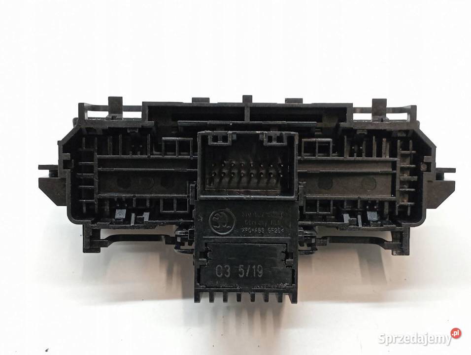 PRZEŁĄCZNIK HAMULCA ZAMKA WARAYJNYCH 3V0927225B osobowe