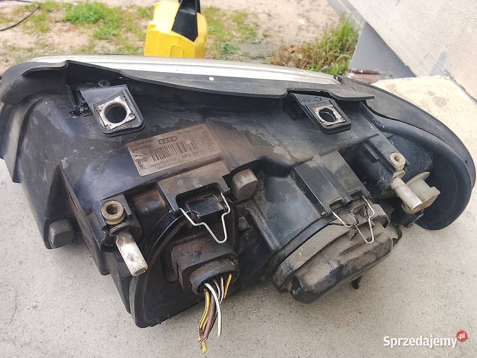 Sprzedam lampy przednie lift Audi a4 b5 Lampy przednie Ostrołęka