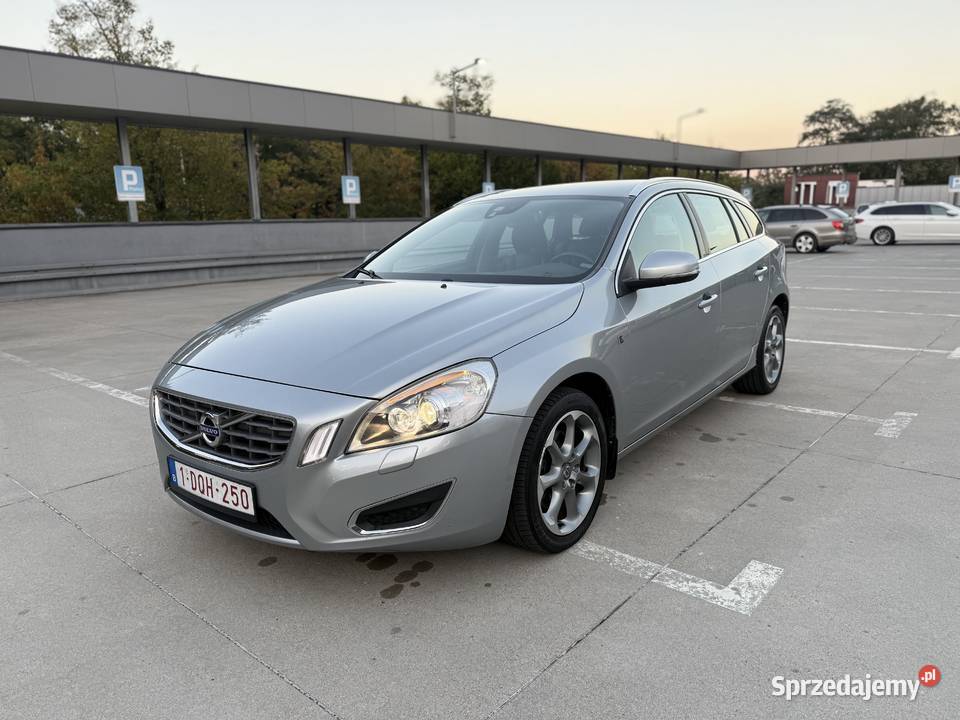 Volvo v60 ocean race