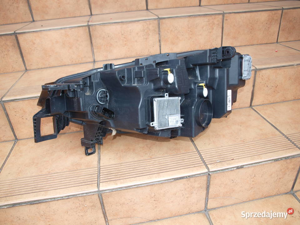 VW iD4 iD4 lampa prawa przód Led kompletna 2020 Kalisz
