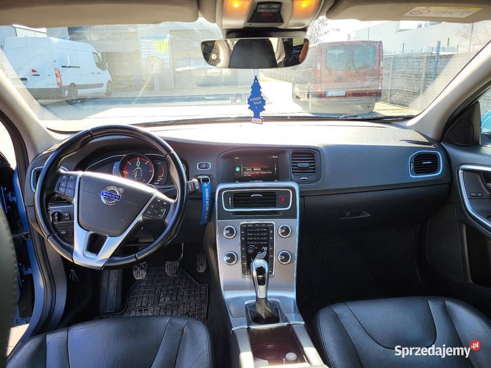 Volvo V60 D2 MOMENTUM 4/5 V60 Jędrzejów