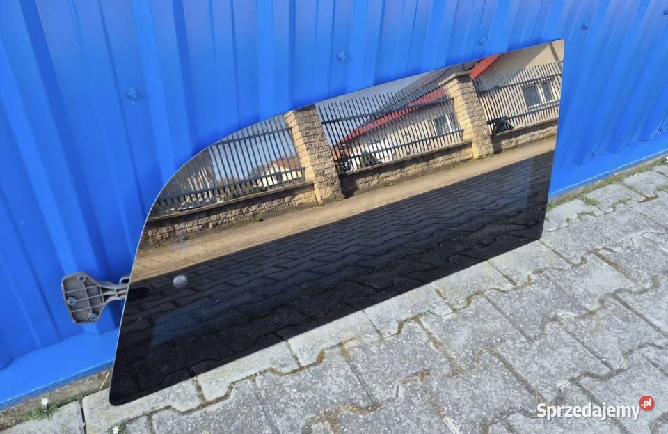 SZYBA TYŁ UCHYLNA BOCZNA PRAWA LEWA W KAROSERIE Działoszyce sprzedam