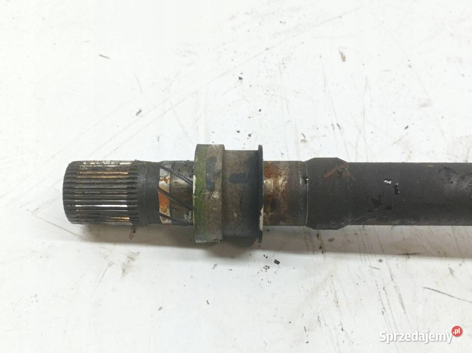 PÓŁOŚ PRAWY PRZÓD 20 DCI 8200618168 Renault Półosie