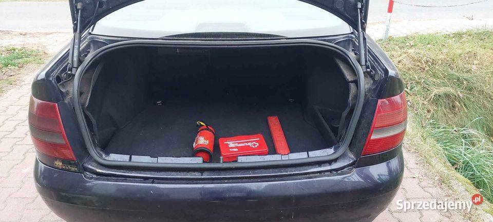 Audi A4 B5 19 TDI 90 hak Poddębice