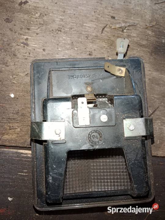 Lampka kabiny MTZ oświetlenie kabiny MTZ 82 Oświetlenie kabiny łódzkie Poddębice sprzedam