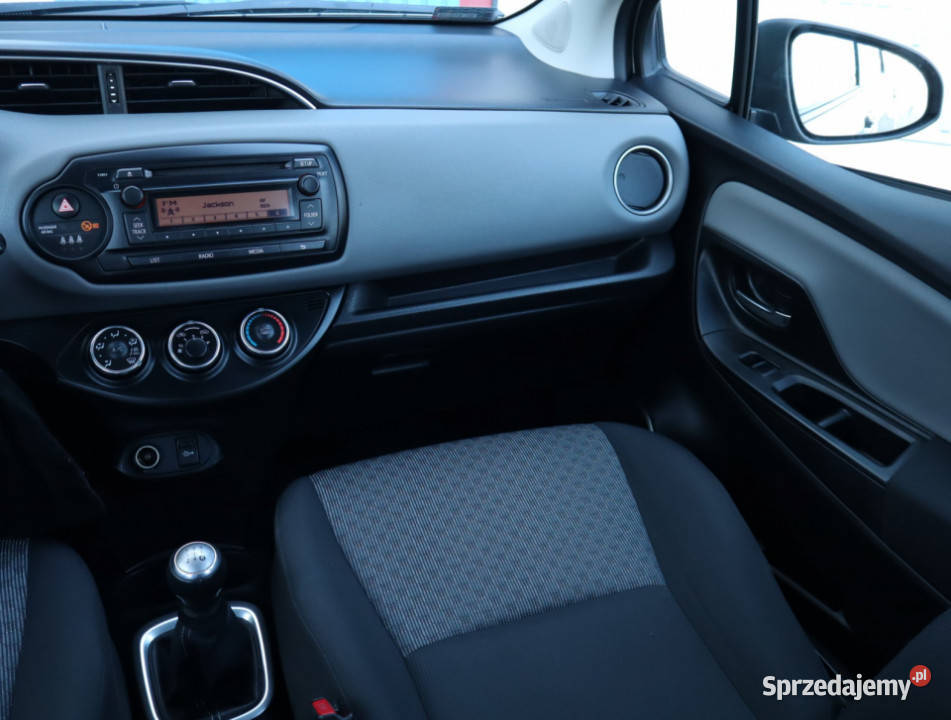 Toyota Yaris 10 VVTi isofix Łódź