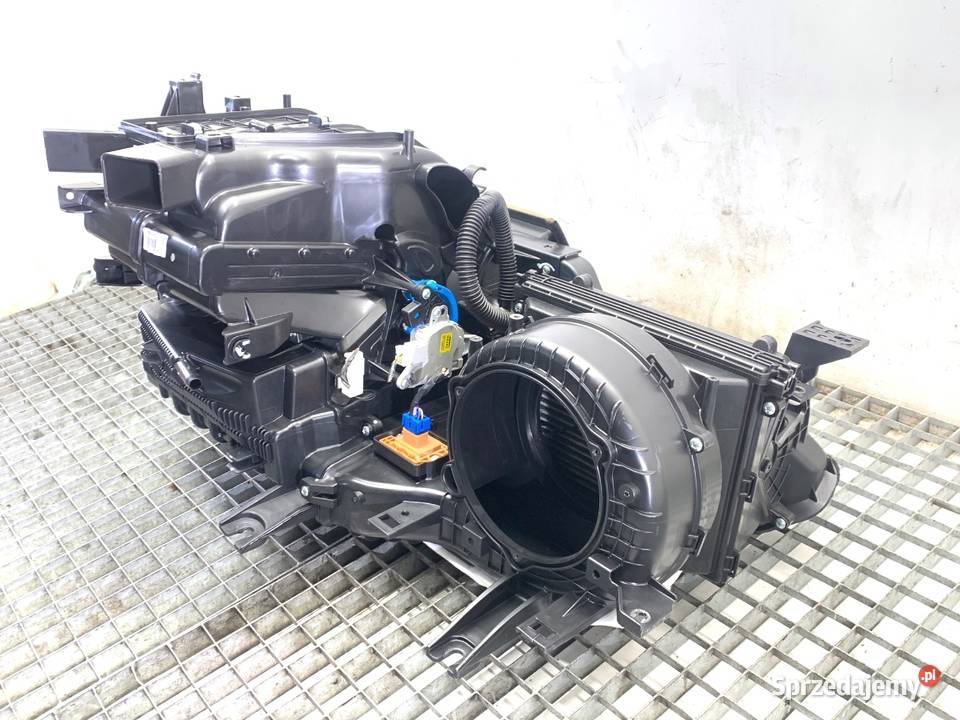 NAGRZEWNICA KOMBAJN KIA CEED 97200J7020 sprzedam