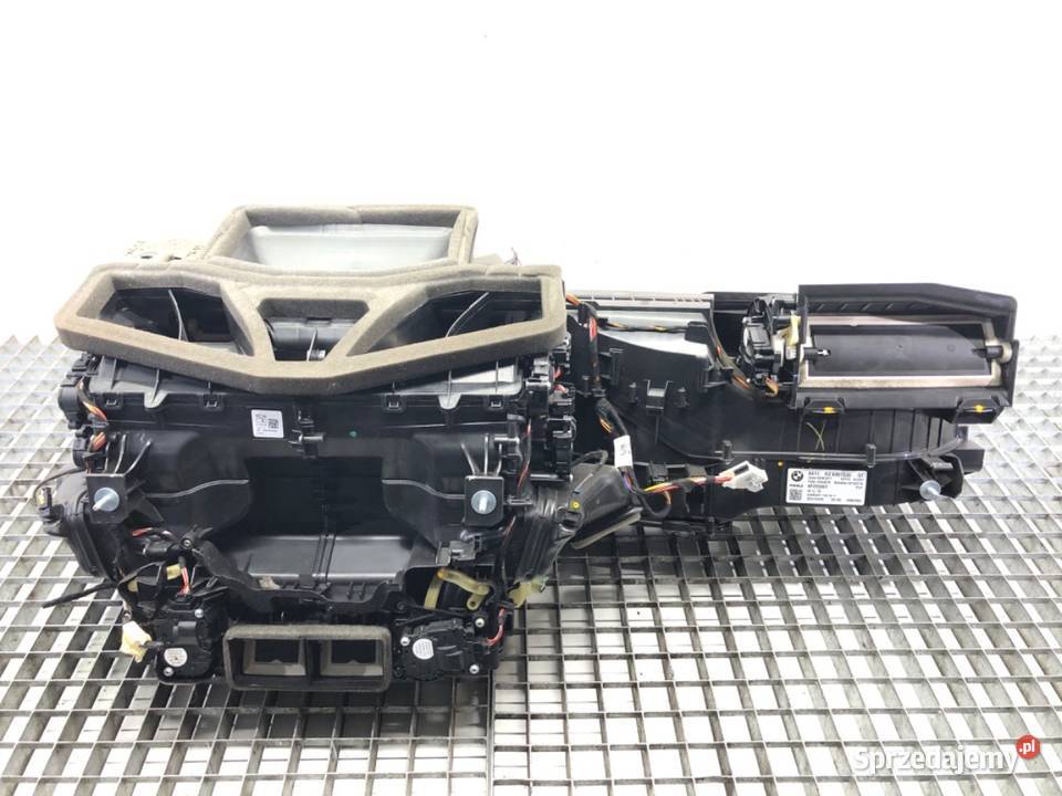NAGRZEWNICA KOMPLETNA KOMBAJN BMW G30 6997030