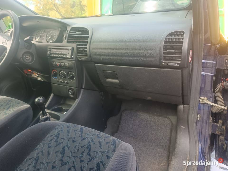Na Części Opel Zafira a osobowe Myszków sprzedam