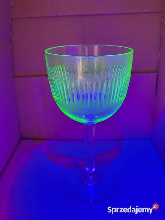 Kieliszki uranowe ładny szlif Gdańsk sprzedam