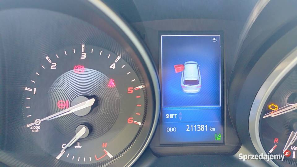 Toyota Avensis 20 D4D Premium Polski salon dużym diesel Warszawa sprzedam