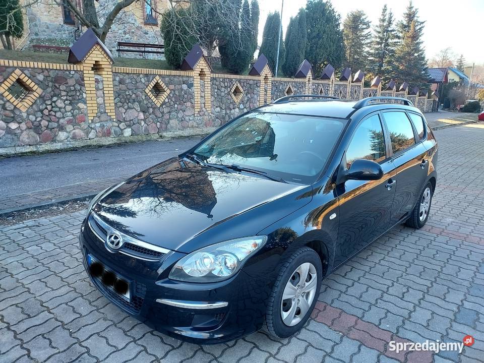 HYUNDAI i30 14 benzyna zadbany kombi