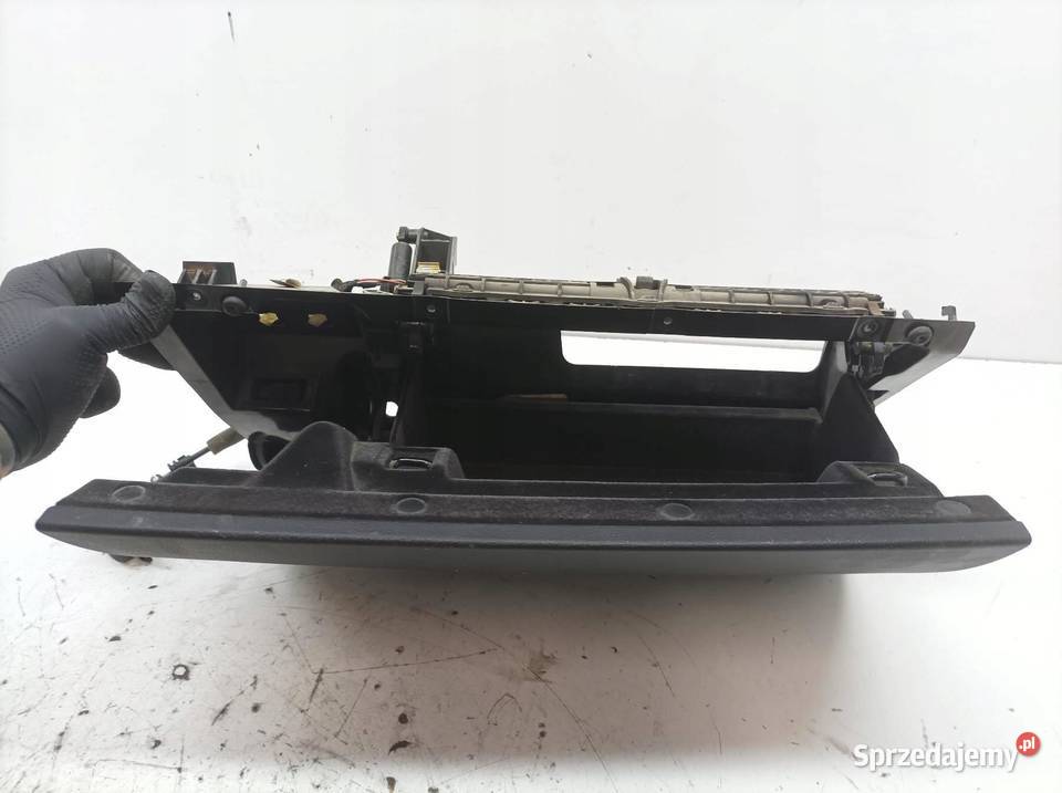 SCHOWEK PRAWY PASAŻERA DESKI 7027427 Bmw Seria 7