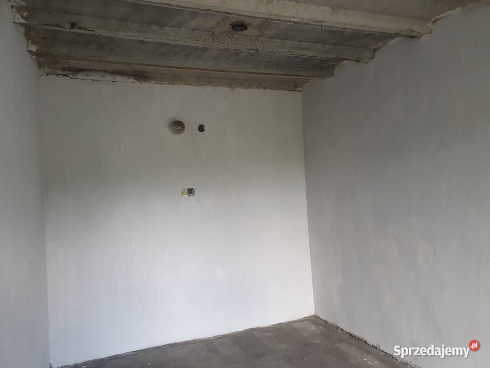 SPRZEDAM Garaż murowany Rawicz Armii Krajowej