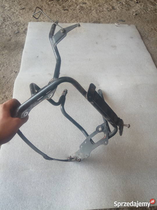 Stelaż czaszy Suzuki gsxf 600 małopolskie Łapanów