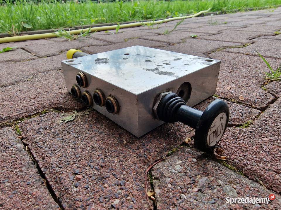 Zawór podnoszenia osi haldex 352047045 Kalisz sprzedam