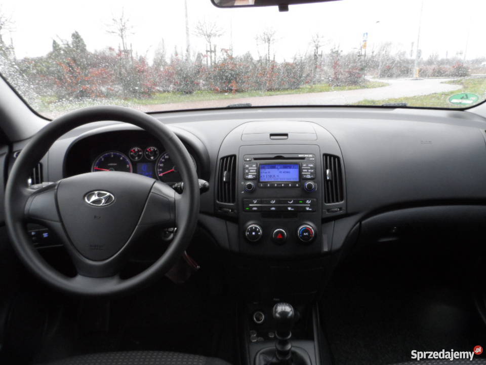 Hyundai I30 Czarny 16CRDI 116 serwis Grudziądz