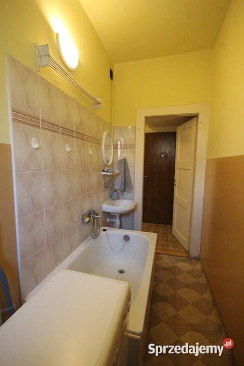 3pok 48met Sztabowej PIWNICASTRYCH Wrocław Nieruchomości dolnośląskie