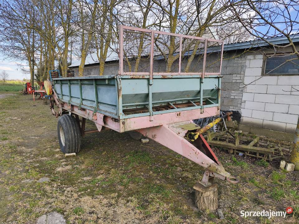 Rozrzutnik obornika PTU4 rosyjski Ruski Rozrzutniki obornika Gozdowo