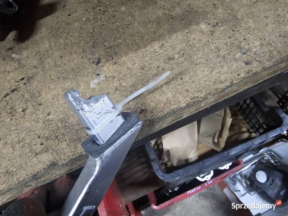 Honda vf1000f uchwyt rączka pasażera lewa vf Jelenia Góra sprzedam