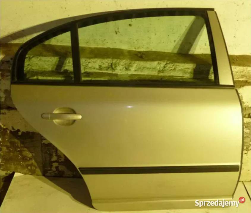 Skoda SuberB 200108 Drzwi tył lewe prawe 9201 Rok produkcji 2005 Szubin
