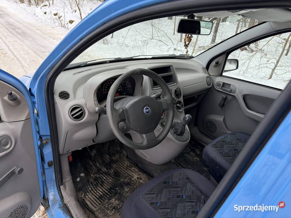 Fiat Panda 12 BenzynaGaz Miejskie Autko Rok produkcji 2004 Kielce