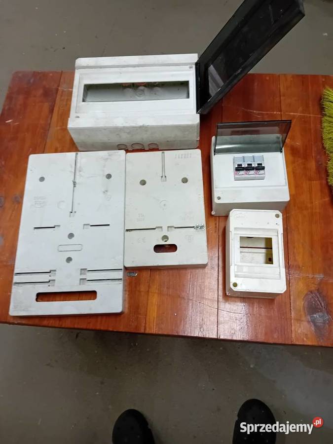 Tablice i oprawy elektryczne Włoszczowa