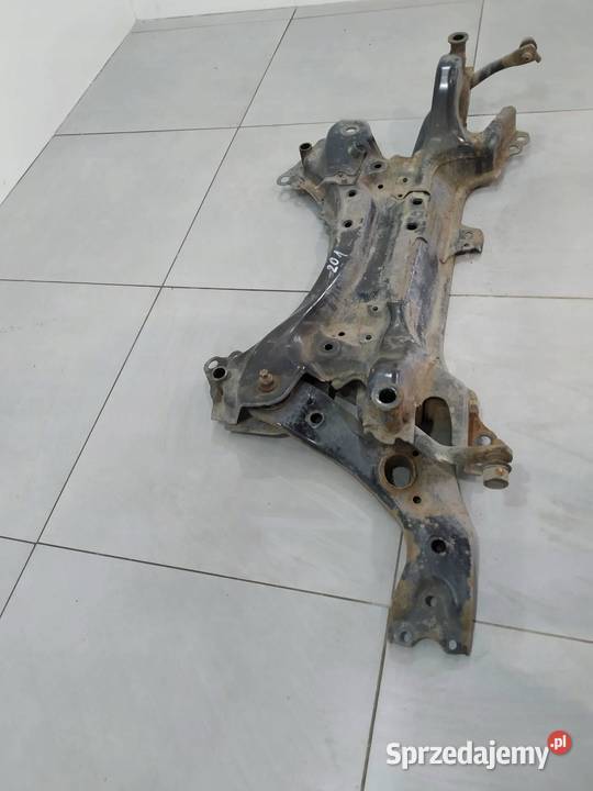 SANKI ZAWIESZENIA PRZÓD E18 Toyota Auris II 2012 osobowe świętokrzyskie